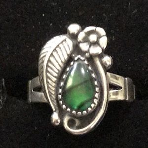 Elegant Silver and Green Gemstone Ring